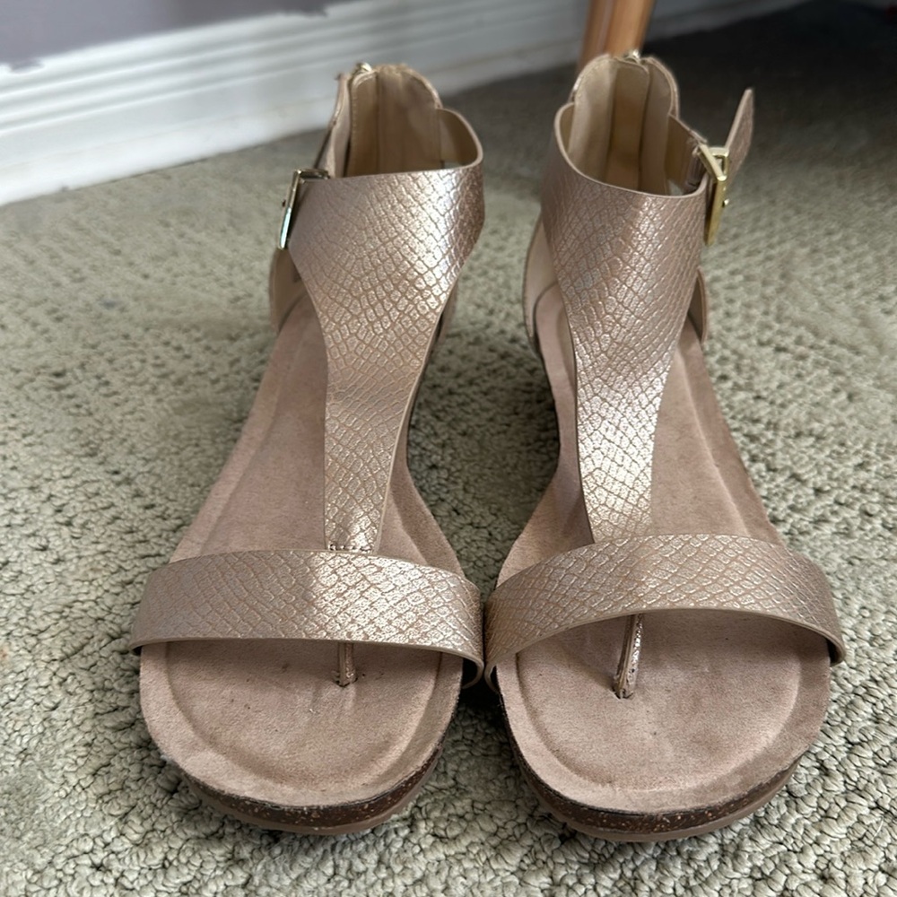 Kenneth Cole Gladiator Sandals - Gold